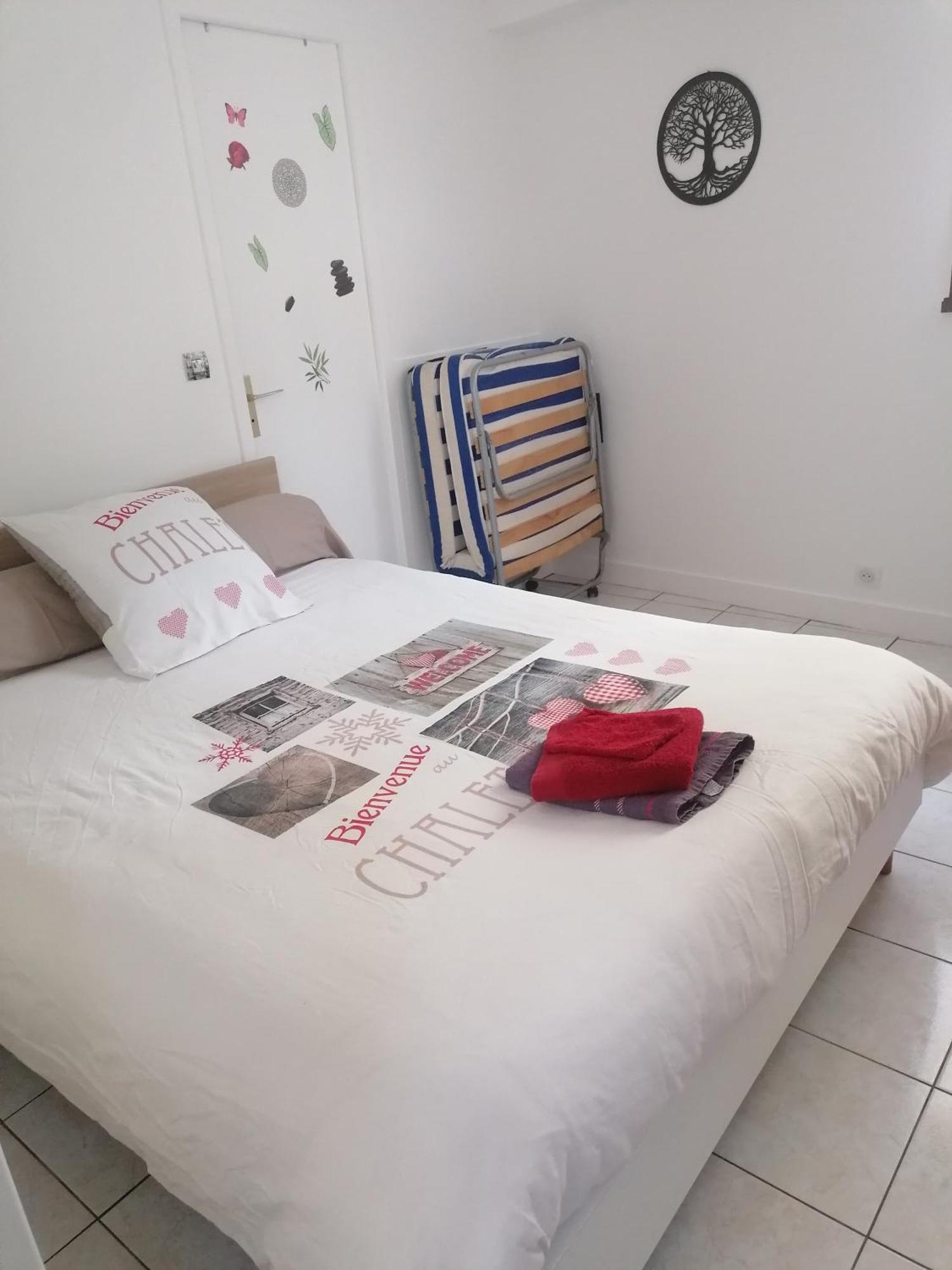 Le Petit Chalet -Appartement Proche De La Vieille Ville , Du Centre Ville Et Du Tram- Petit Dejeuner Offert Le Mans Exterior foto